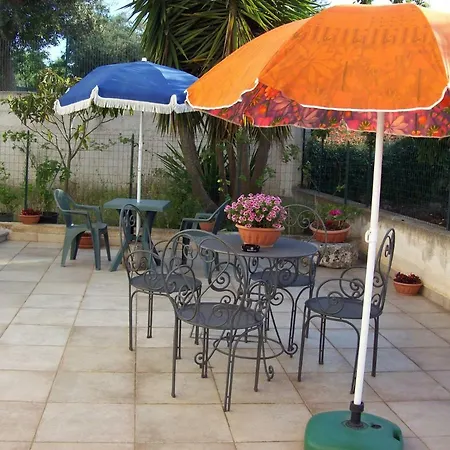 Lo Smeraldo ベッド・アンド・ブレックファスト