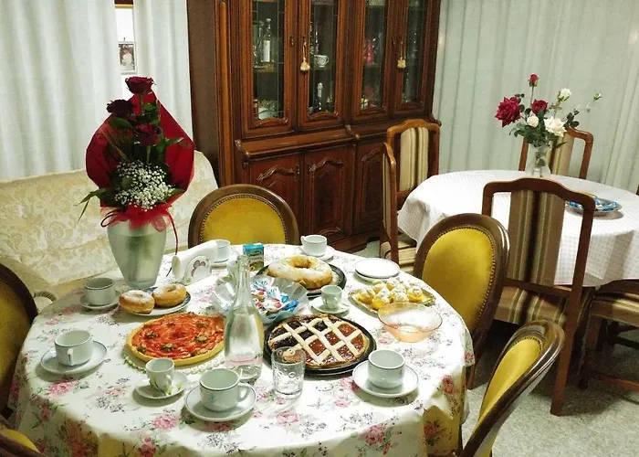 Lo Smeraldo Frühstückspension 3*